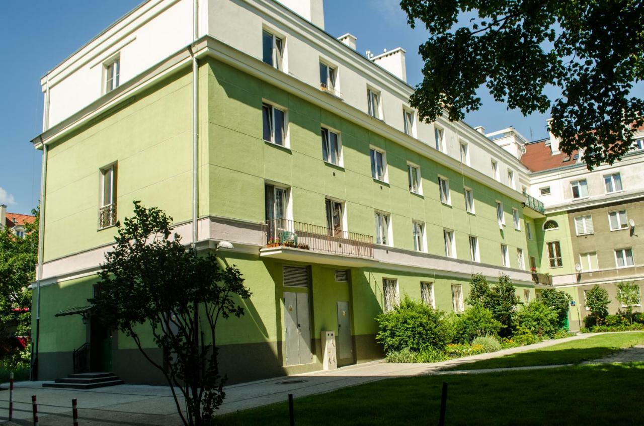 Slow Life Apartment Next To Metro Station Warsawa Bagian luar foto